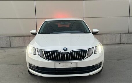 Skoda Octavia IV, 2021 год, 2 000 000 рублей, 2 фотография