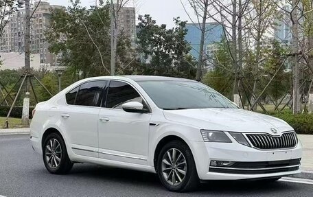 Skoda Octavia IV, 2021 год, 2 000 000 рублей, 3 фотография