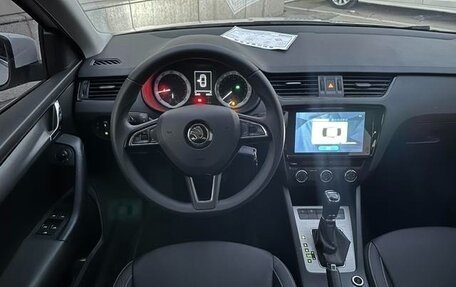 Skoda Octavia IV, 2021 год, 2 000 000 рублей, 9 фотография