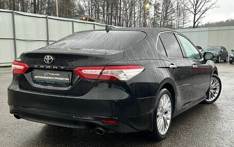 Toyota Camry, 2018 год, 3 099 000 рублей, 6 фотография