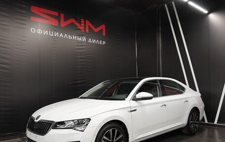 Skoda Superb III рестайлинг, 2025 год, 4 050 000 рублей, 1 фотография