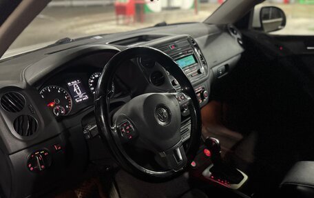 Volkswagen Tiguan I, 2012 год, 885 000 рублей, 11 фотография