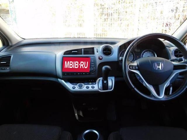 Honda Stream II рестайлинг, 2014 год, 900 000 рублей, 10 фотография