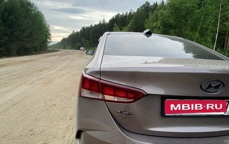 Hyundai Solaris II рестайлинг, 2020 год, 2 100 000 рублей, 5 фотография
