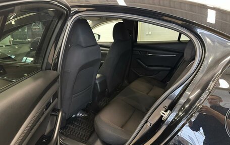 Mazda 3, 2019 год, 1 599 999 рублей, 17 фотография