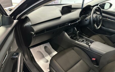 Mazda 3, 2019 год, 1 599 999 рублей, 12 фотография