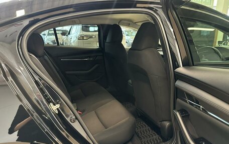 Mazda 3, 2019 год, 1 599 999 рублей, 18 фотография