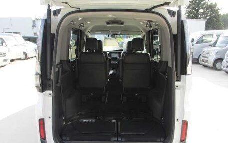 Honda Stepwgn IV, 2021 год, 2 110 000 рублей, 10 фотография