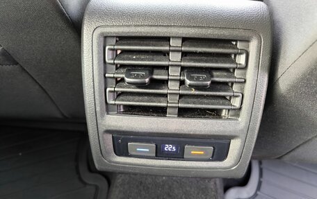 Volkswagen Golf VIII, 2021 год, 2 072 000 рублей, 13 фотография