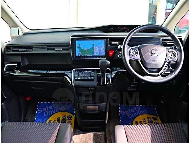 Honda Stepwgn V рестайлинг, 2021 год, 1 450 000 рублей, 9 фотография