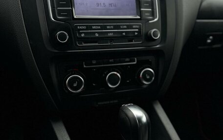 Volkswagen Jetta VI, 2014 год, 1 260 000 рублей, 10 фотография