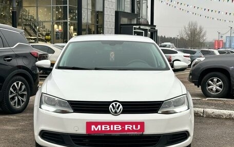 Volkswagen Jetta VI, 2014 год, 1 260 000 рублей, 2 фотография