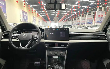 Volkswagen Tiguan II, 2024 год, 3 692 000 рублей, 8 фотография