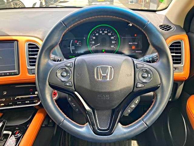 Honda Vezel, 2021 год, 1 275 000 рублей, 4 фотография