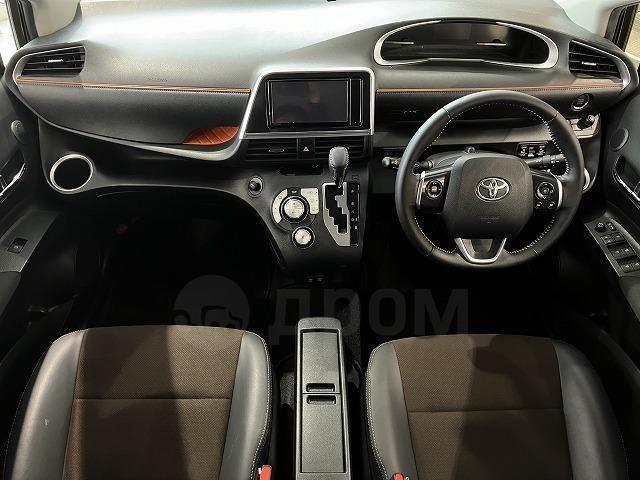 Toyota Sienta II, 2021 год, 1 240 000 рублей, 2 фотография