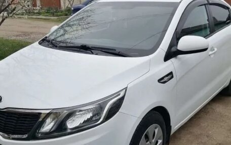 KIA Rio III рестайлинг, 2015 год, 870 000 рублей, 1 фотография