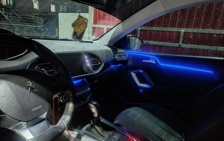 Peugeot 308 II, 2019 год, 1 500 000 рублей, 10 фотография