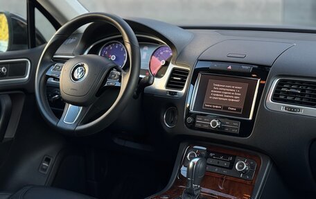 Volkswagen Touareg III, 2011 год, 2 200 000 рублей, 3 фотография