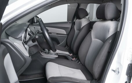 Chevrolet Cruze II, 2011 год, 721 000 рублей, 10 фотография