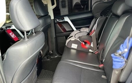 Toyota Land Cruiser Prado 150 рестайлинг 2, 2017 год, 3 750 000 рублей, 10 фотография