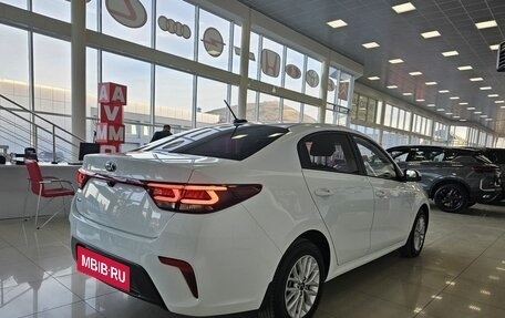 KIA Rio IV, 2018 год, 1 649 000 рублей, 11 фотография