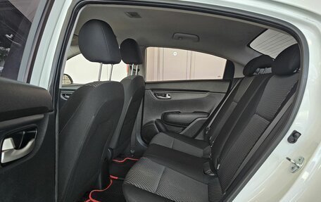 KIA Rio IV, 2018 год, 1 649 000 рублей, 18 фотография