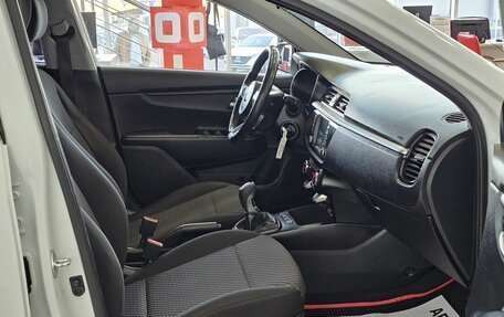 KIA Rio IV, 2018 год, 1 649 000 рублей, 20 фотография