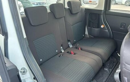 Toyota Roomy I, 2022 год, 897 000 рублей, 28 фотография