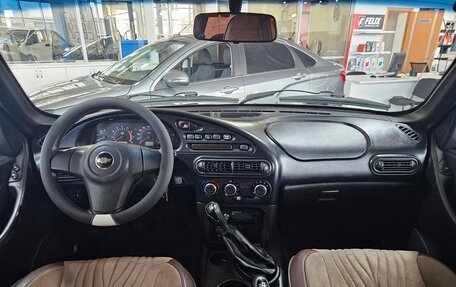 Chevrolet Niva I рестайлинг, 2017 год, 799 000 рублей, 13 фотография