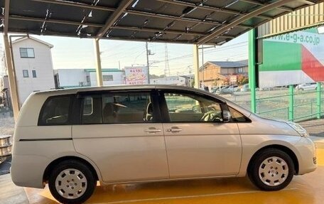 Toyota ISis I, 2017 год, 1 293 000 рублей, 2 фотография