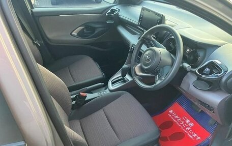 Toyota Yaris XP150 рестайлинг, 2022 год, 1 362 000 рублей, 23 фотография