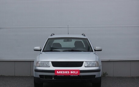 Volkswagen Passat B5+ рестайлинг, 1997 год, 297 000 рублей, 3 фотография