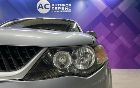 Mitsubishi Outlander III рестайлинг 3, 2007 год, 1 270 000 рублей, 10 фотография