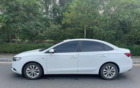 Buick Excelle III, 2022 год, 1 050 000 рублей, 4 фотография