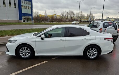 Toyota Camry, 2018 год, 1 800 000 рублей, 3 фотография