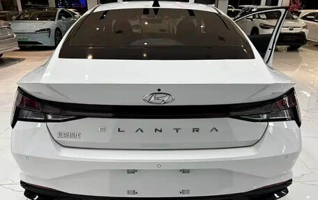 Hyundai Elantra, 2022 год, 1 700 000 рублей, 4 фотография