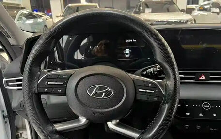 Hyundai Elantra, 2022 год, 1 700 000 рублей, 11 фотография