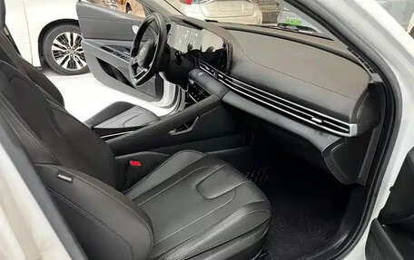 Hyundai Elantra, 2022 год, 1 700 000 рублей, 9 фотография