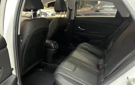 Hyundai Elantra, 2022 год, 1 700 000 рублей, 13 фотография