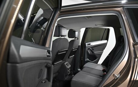 Volkswagen Tiguan II, 2017 год, 1 699 000 рублей, 6 фотография