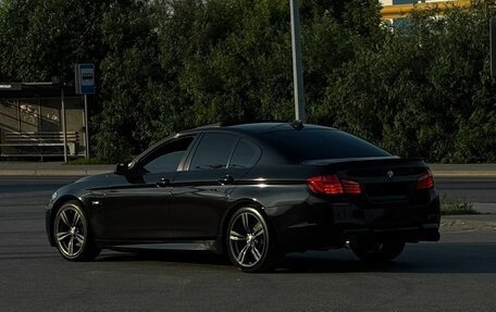 BMW 5 серия, 2010 год, 2 200 000 рублей, 9 фотография