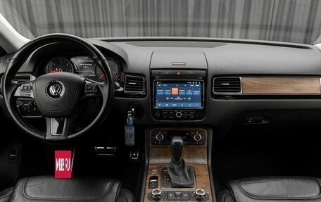 Volkswagen Touareg III, 2011 год, 2 130 000 рублей, 10 фотография