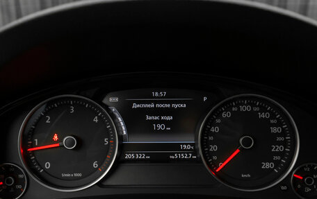 Volkswagen Touareg III, 2011 год, 2 130 000 рублей, 13 фотография