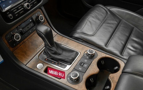 Volkswagen Touareg III, 2011 год, 2 130 000 рублей, 21 фотография