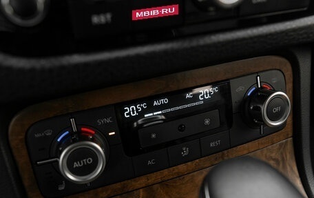 Volkswagen Touareg III, 2011 год, 2 130 000 рублей, 23 фотография