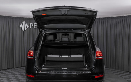 Volkswagen Touareg III, 2011 год, 2 130 000 рублей, 28 фотография