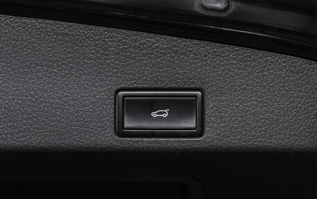 Volkswagen Touareg III, 2011 год, 2 130 000 рублей, 29 фотография