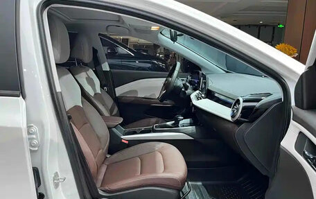 Chevrolet Monza, 2025 год, 1 420 000 рублей, 12 фотография