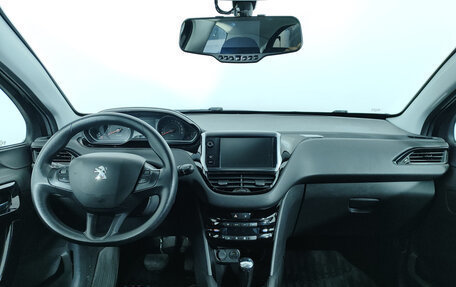 Peugeot 208 II, 2013 год, 829 000 рублей, 9 фотография