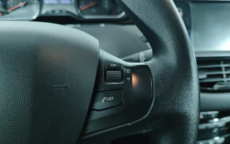 Peugeot 208 II, 2013 год, 829 000 рублей, 16 фотография